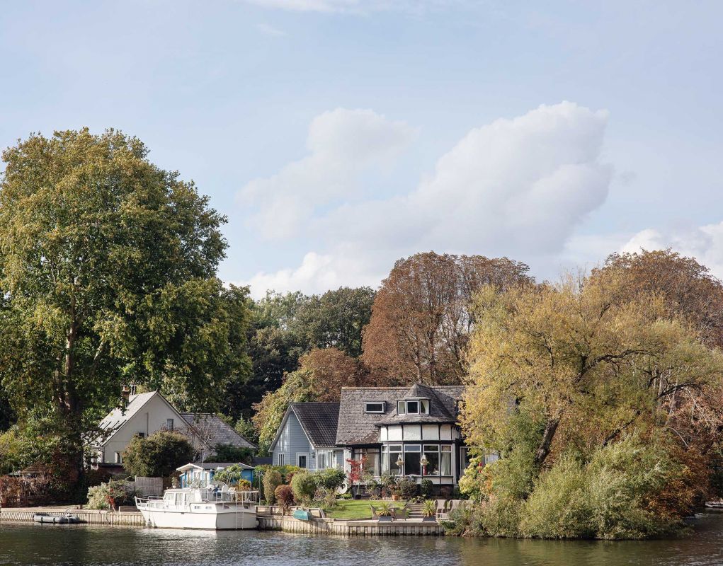 Mick Morley Thames England Boat Trip