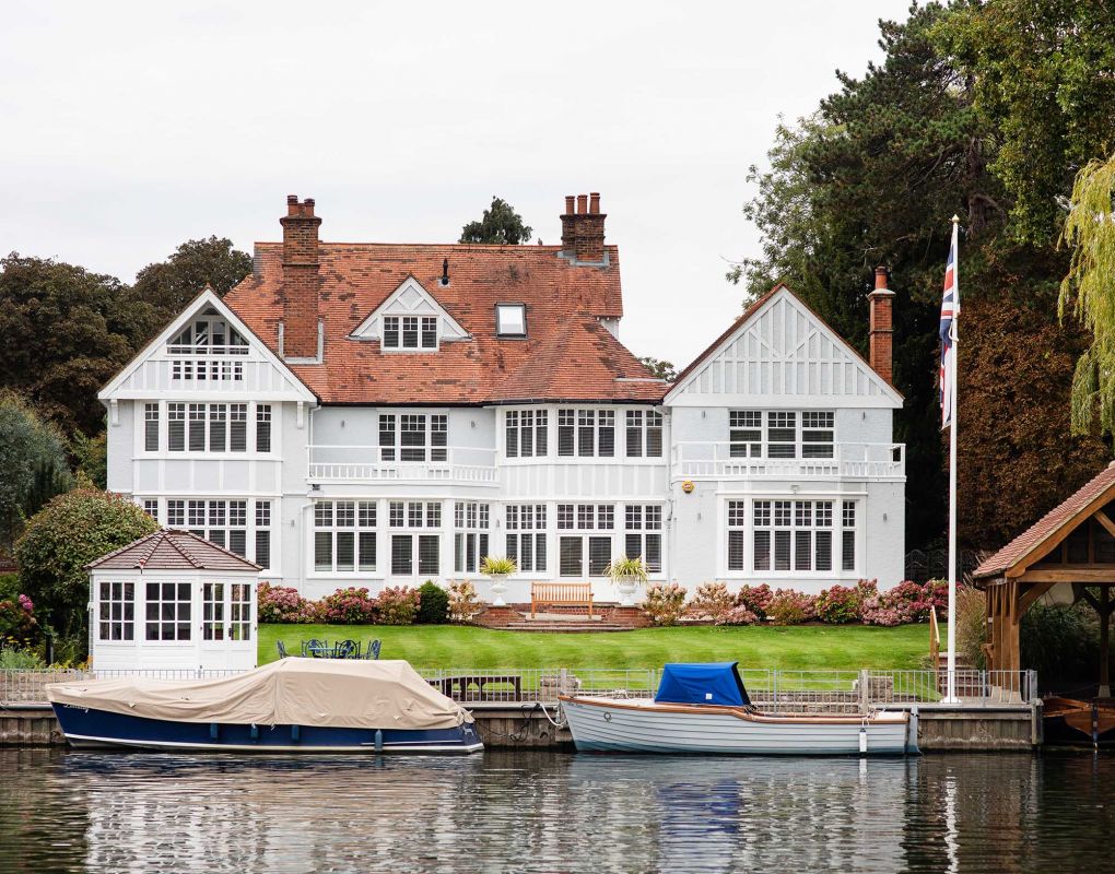 Mick Morley Thames England Boat Trip