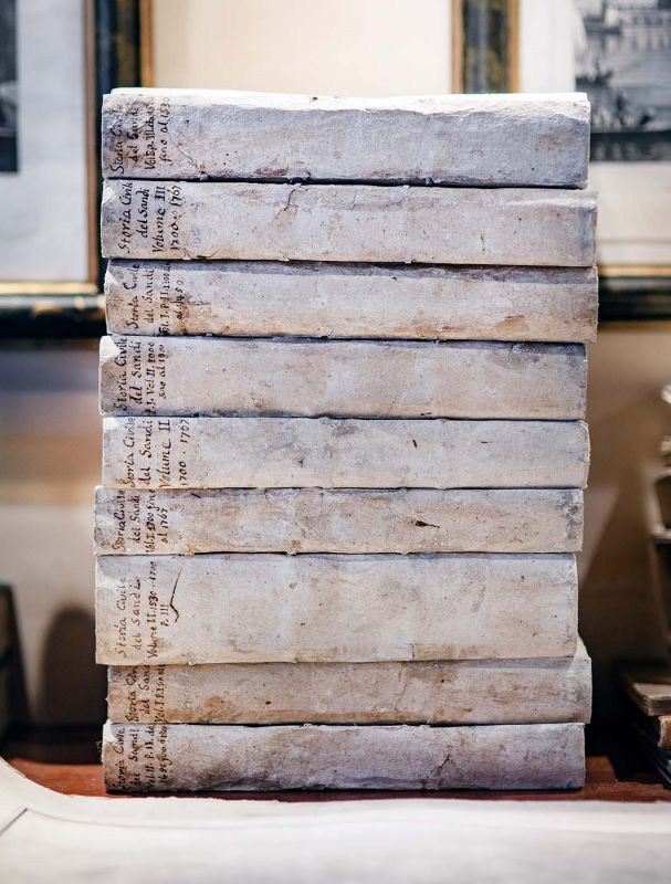 Künstlerische Fotografie fotografiert in Venedig mit Fokus auf Licht, Abstraktion, venezianischer Architektur, fotografiert von Mick Morley